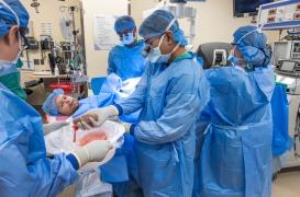 Greffe de rein : ce patient est resté éveillé pendant sa propre opération