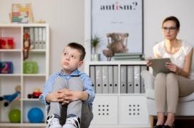 Autisme : deux mamans mettent en garde contre les traitements alternatifs 