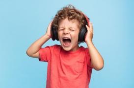 Smartphones et MP3 : l’OMS recommande de baisser le son 