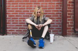 Syndrome du choc toxique : une mannequin amputée à cause d'un tampon