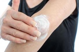 Eczéma : l'ANSM rappelle deux lots de crème Locoïd 