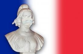 La France financera cinq projets pour fabriquer des masques chirurgicaux et FFP2
