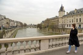 Paris : extension de l'obligation du port du masque en extérieur et facilitation de l'accès rapide aux tests