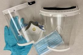 Le match : visière contre masque