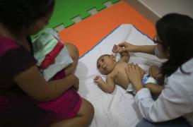 Microcéphalie : un futur incertain pour des milliers de bébés