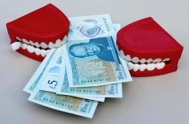 Prothèses dentaires : des tarifs variables de 30 % selon les villes