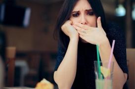 7 aliments qui favorisent les aphtes