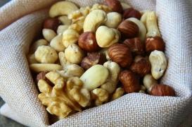 Cancer du côlon : des noix pour réduire les récidives 