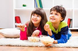 Obésité : les enfants prédisposés sont plus sensibles à la publicité