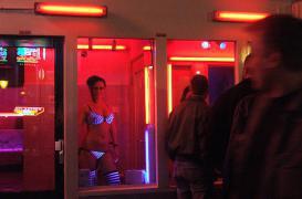 Prostitution : les aides à la sortie vont être réduites de moitié