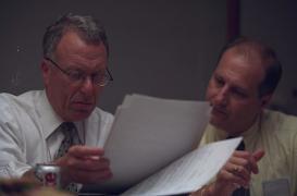 Bien-être : les seniors français font grise mine au travail