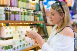 Cosmétiques : repérer les ingrédients indésirables