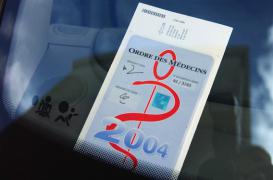 Stationnement : la gratuité pour les médecins menacée