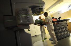 Cancers : 4 patients sur 10 guéris par radiothérapie