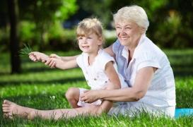 Altruisme : les seniors seraient de bons samaritains 