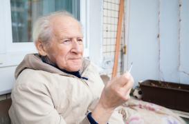 Tabagisme : prendre de la vitamine E augmente le risque de pneumomie 