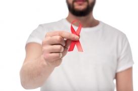 VIH : le risque de maladies cardiovasculaires est sous-estimé chez les séropositifs 