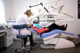 Les dentistes se livrent à une épreuve de vérité avec le public 
