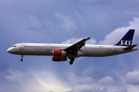 Un médecin américain sauve un bébé dans un avion