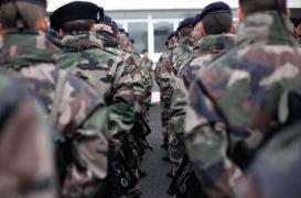 Médicaments : comment l'armée maintient les militaires en action