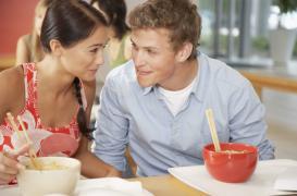 Sexualité : les ados, amoureux et conscients des risques