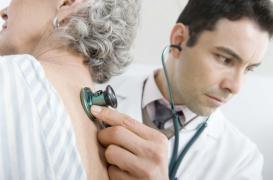 Urgences : plus de la motié des seniors admis sont hospitalisés