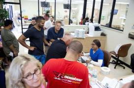 Orlando : les homosexuels se sentent exclus du don de sang