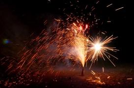 Pétards du 14 juillet : comment éviter les accidents domestiques 