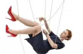 Démasquer un pervers narcissique prend du temps, d'autant plus si on vit avec