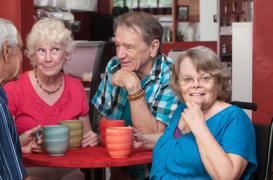 Démence : le café réduit les risques chez les femmes de plus de 65 ans
