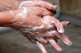 Petit répit pour la grippe mais les jeunes vont beaucoup aux urgences et à l'hôpital