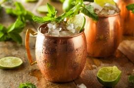Moscow Mule : servi dans des chopes en cuivre, le cocktail est toxique 