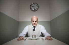 Retrouver l’appétit en mangeant devant un miroir