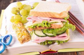 Cerveau : pourquoi réfléchir nous fait manger plus