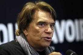 Bernard Tapie : il est hospitalisé pour un cancer de l'estomac