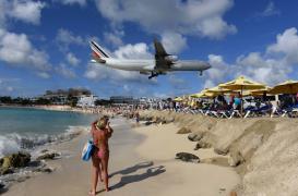 Zika : le virus plombe le tourisme aux Antilles