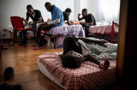 Migrants : les ados victimes de maltraitance 