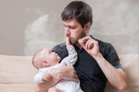 Tabagisme passif : plus de problèmes scolaires chez l’enfant