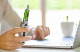 La cigarette électronique ne serait pas si bénéfique qu'on le croit 