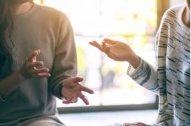 Différences sociales : nous ne parlons pas de la même manière à tout le monde 