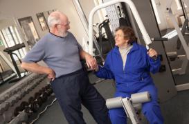 Seniors : la musculation allonge l’espérance de vie 