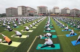 Etude NutriNet-Santé : le yoga aide à garder la ligne