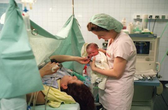 Maternité : 2 soignants sur 5 souffrent de burn-out   