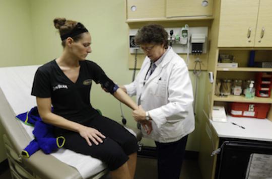 Hypertension : les spécialistes aident les malades à se prendre en main