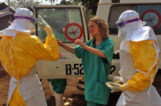 Ebola : une épidémie sans précédent en 6 chiffres clés