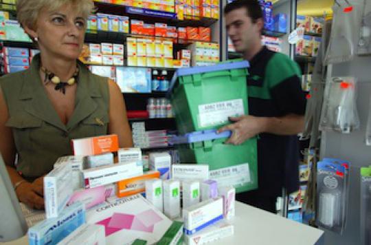Pharmacie en ligne : un site interdit de livrer des médicaments à domicile 
