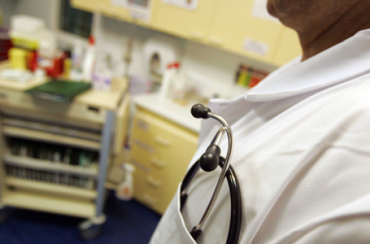 Hôpital:  5 000 médecins pratiquent des dépassements d'honoraires 