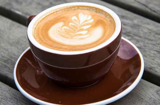 Cancer du colon : 4 tasses de café pour réduire le risque de récidive 