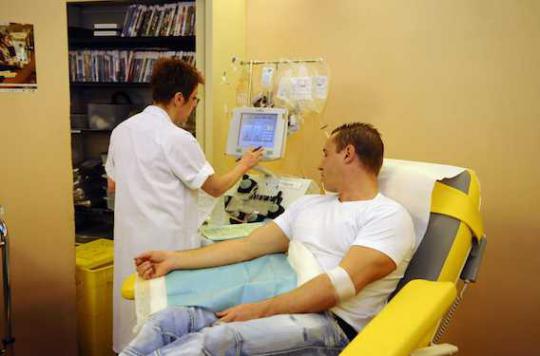 Blood donation open to homosexuals: why wait 32 years