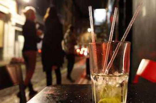 Alcoolisation des jeunes : lobbies et politiques en accusation